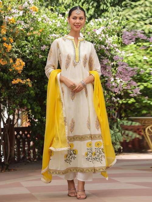 women three quarter sleeve anarkali kurta dupatta set - 21941549 - Standard Image - 0