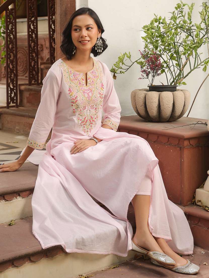 women three quarter sleeve kurta pant with dupatta set - 21941564 - Standard Image - 5
