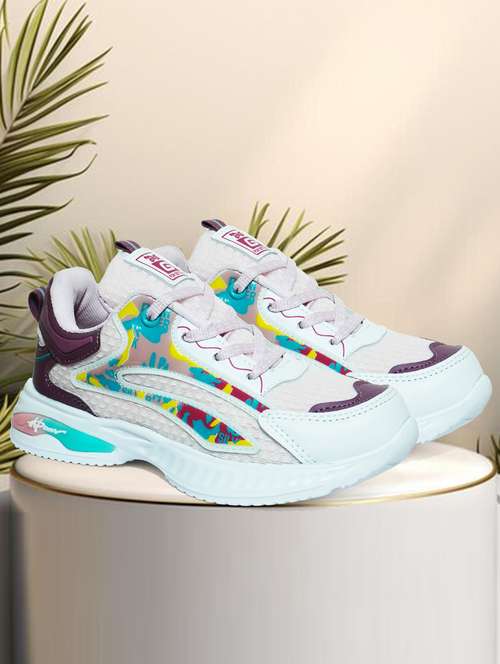 Sport Shoes