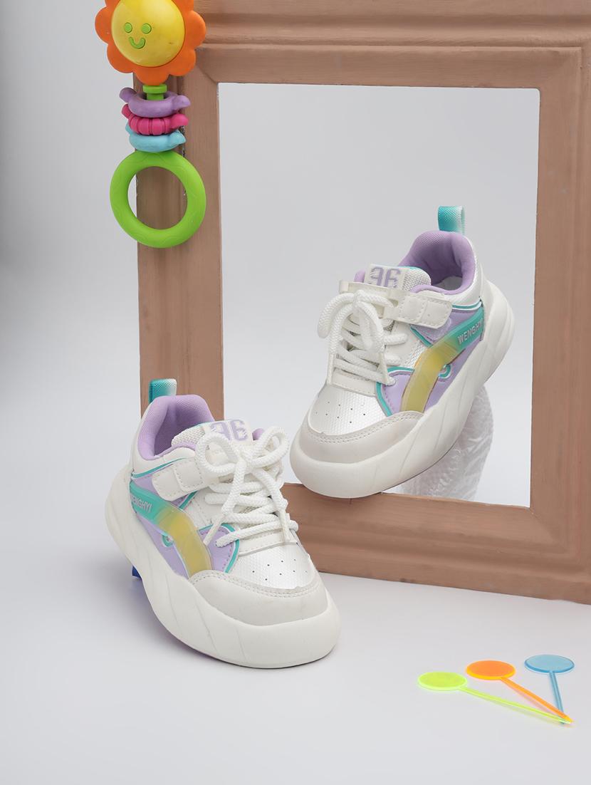 unisex color block lace up sneaker - 21941745 - Zoom Image - 0