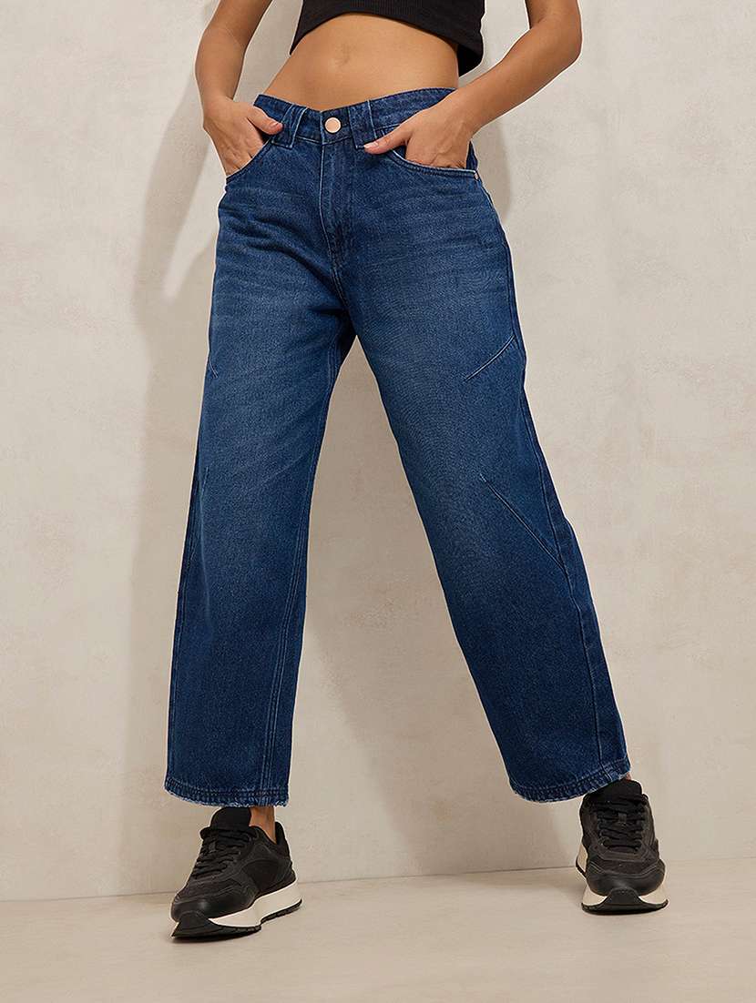 women solid mid rise straight fit jean - 21941815 -  Zoom Image - 0