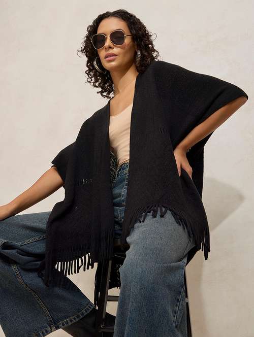 women balck solid open front shrug