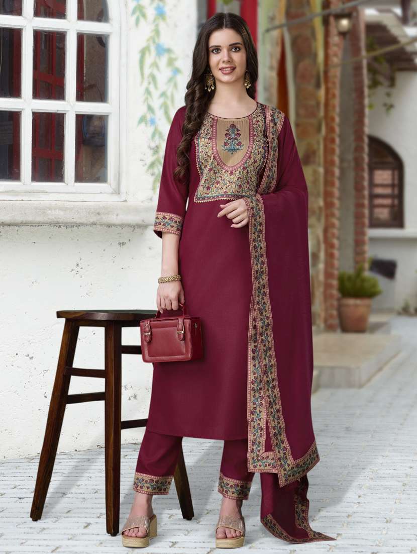 women three quarter sleeve kurta pant with dupatta set - 21942008 -  Zoom Image - 0