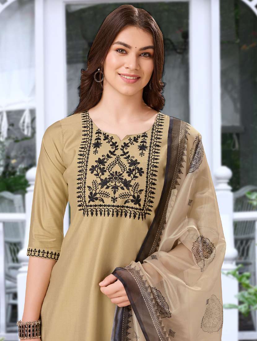 women three quarter sleeve kurta pant with dupatta set - 21942024 -  Standard Image - 5