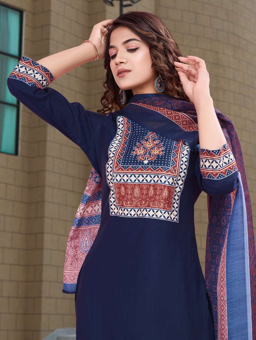 women three quarter sleeve kurta pant with dupatta set - 21942035 - Standard Image - 5