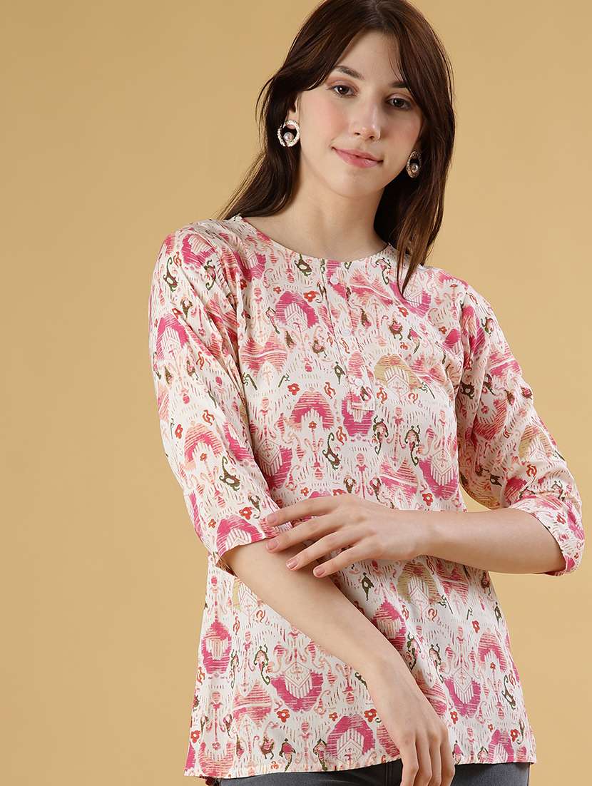 women printed three quarter sleeve kurti