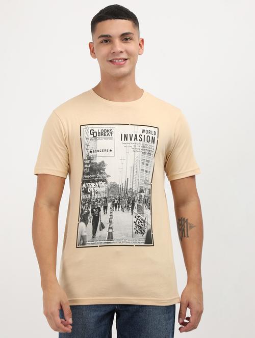 men front print round neck regular fit t-shirt - 21942993 -  Standard Image - 0