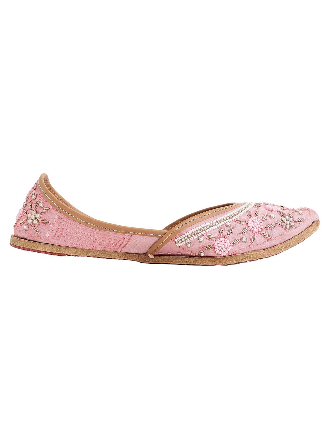 women embroidered slip on juttis - 21943246 - Standard Image - 3