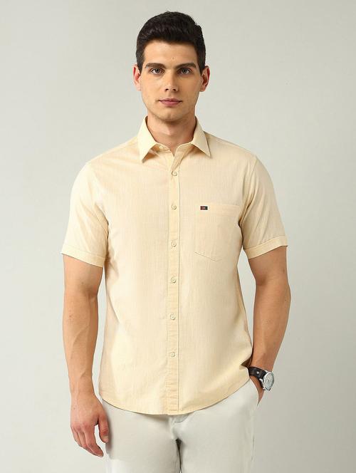 men solid short sleeve regular fit casual shirt - 21943380 - Standard Image - 0