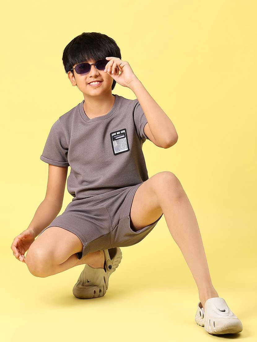 boys solid t-shirt & shorts co-ord set - 21943463 -  Standard Image - 5