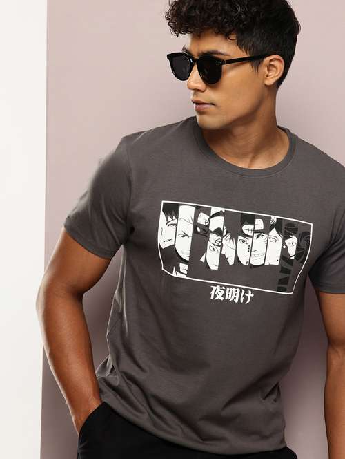 men chest print round neck regular fit t-shirt - 21943481 - Standard Image - 0