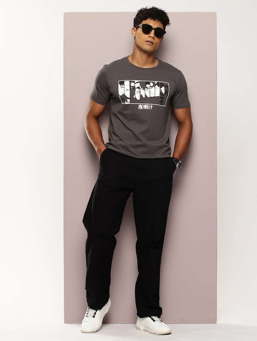 men chest print round neck regular fit t-shirt - 21943481 - Standard Image - 3