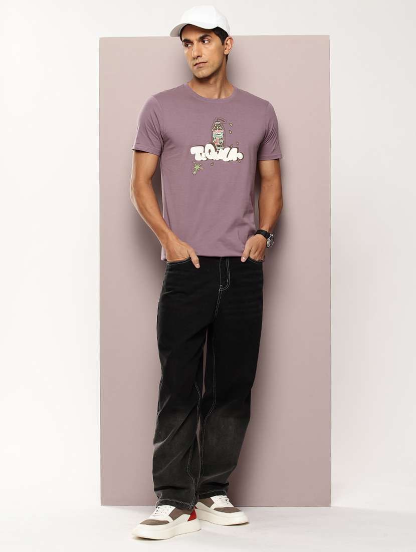men chest print round neck regular fit t-shirt - 21943488 - Standard Image - 3