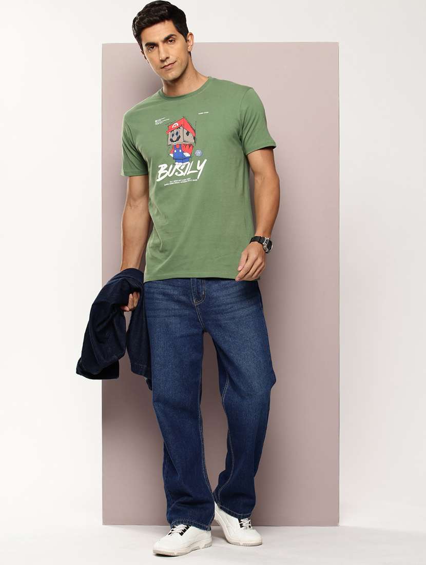 men chest print round neck regular fit t-shirt - 21943489 - Standard Image - 3