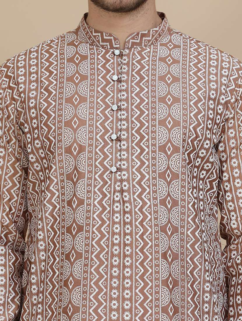 men embroidered mandarin neck long kurta - 21943631 - Standard Image - 5