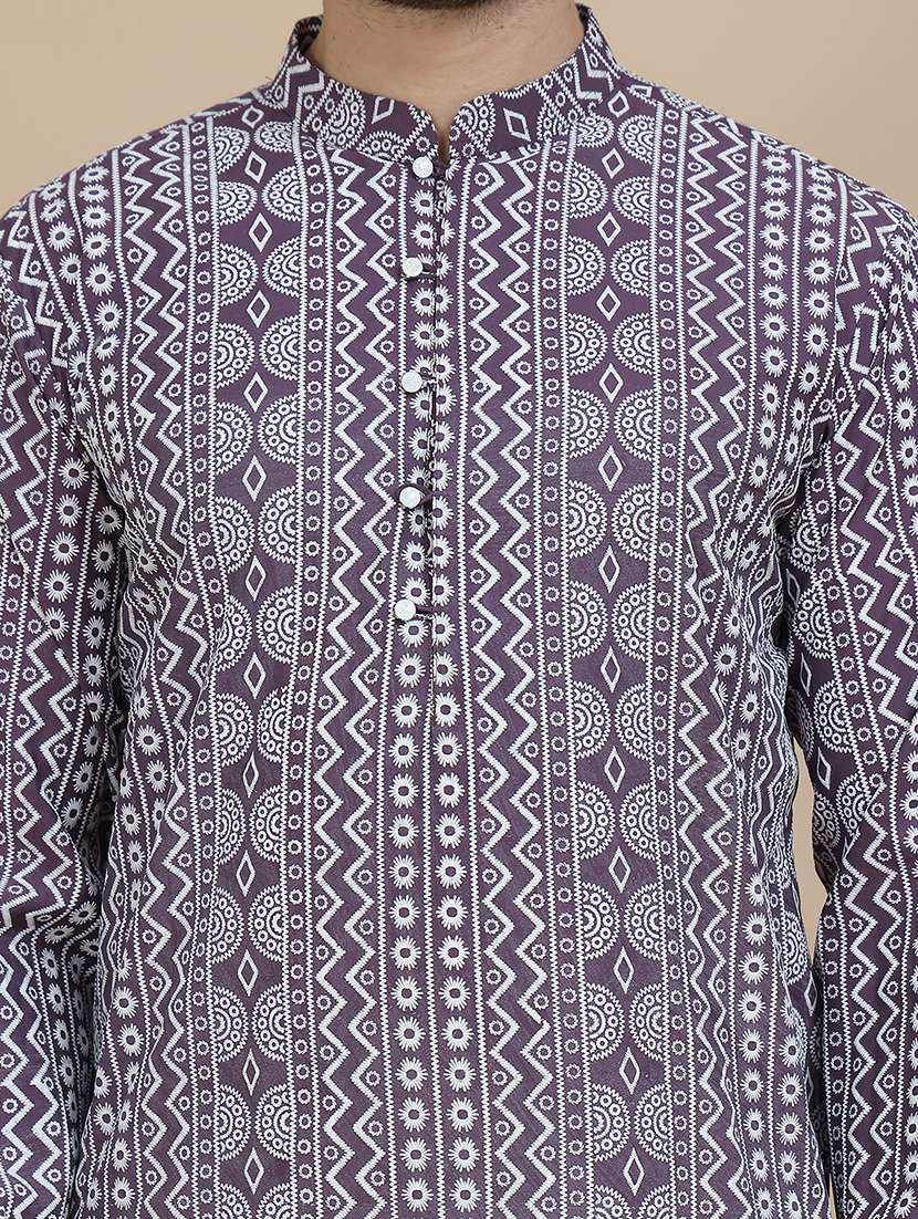 men embroidered mandarin neck long kurta - 21943632 - Standard Image - 5