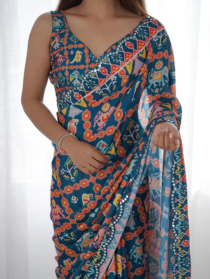 women blue printed patola saree with blouse - 21943649 - Standard Image - 5