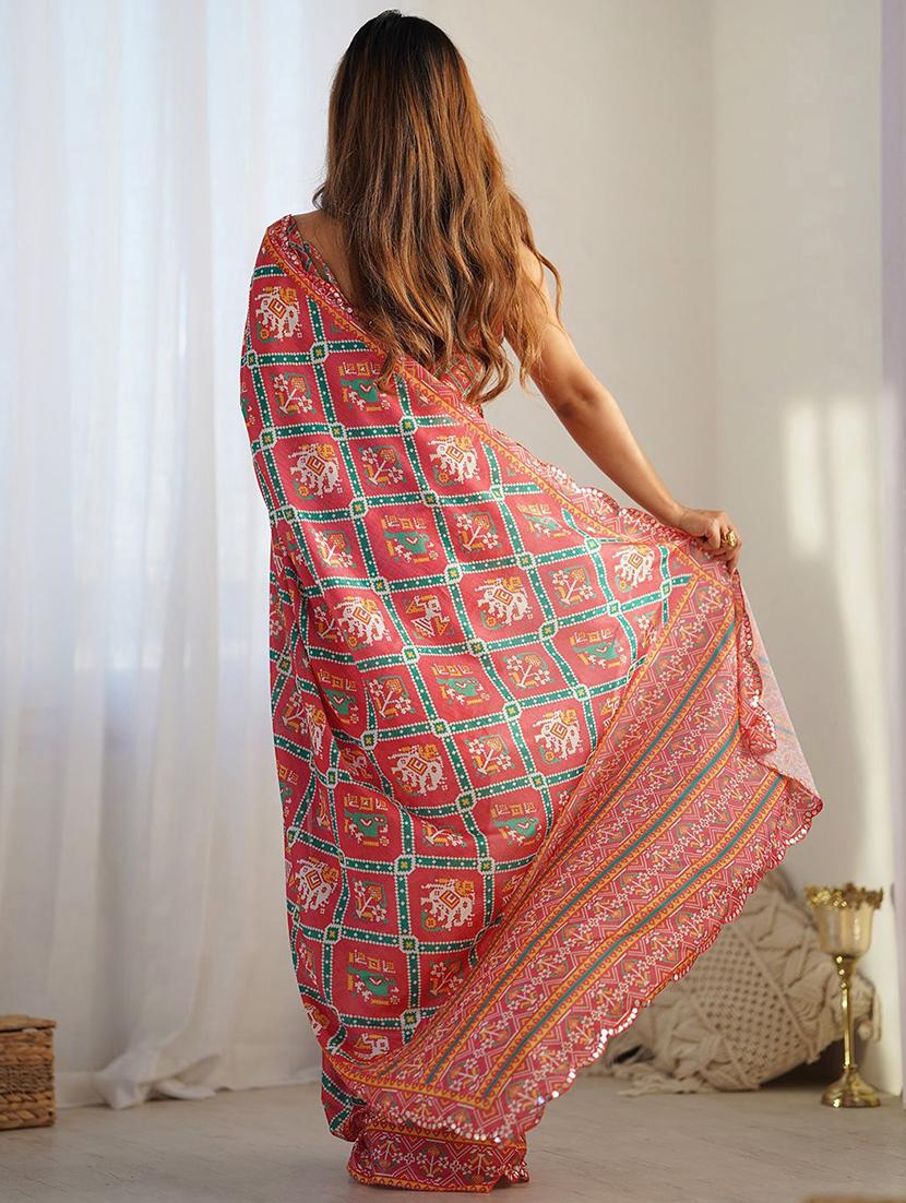 women printed patola saree with blouse - 21943654 - Standard Image - 3