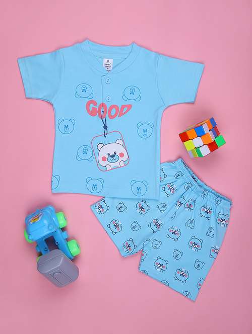 boys printed t-shirt & shorts twin set - 21943690 -  Standard Image - 0