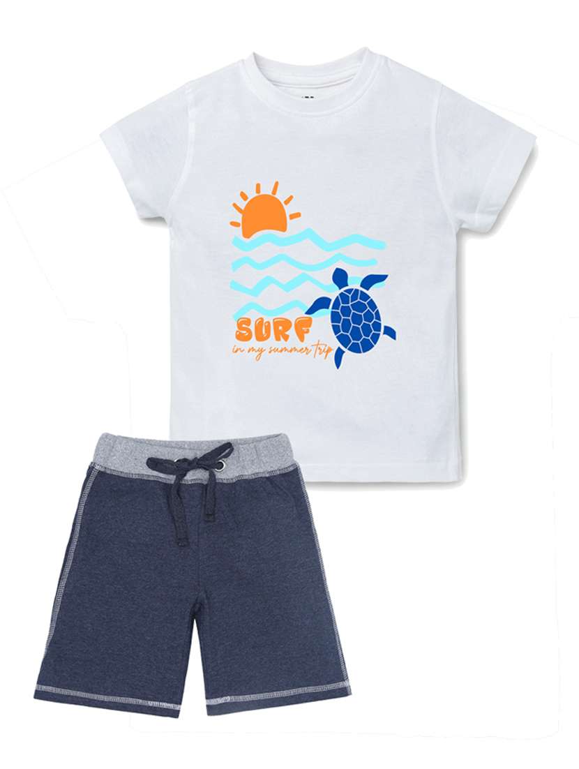boys printed t-shirt & shorts casual wear set