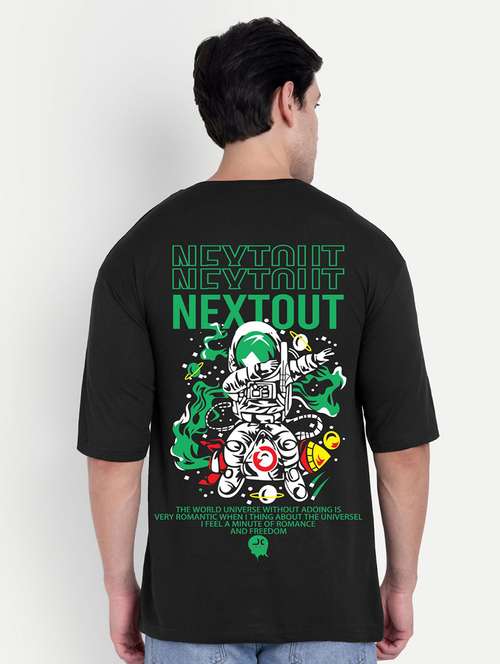 men black short sleeve oversized t-shirt - 21944430 -  Standard Image - 0