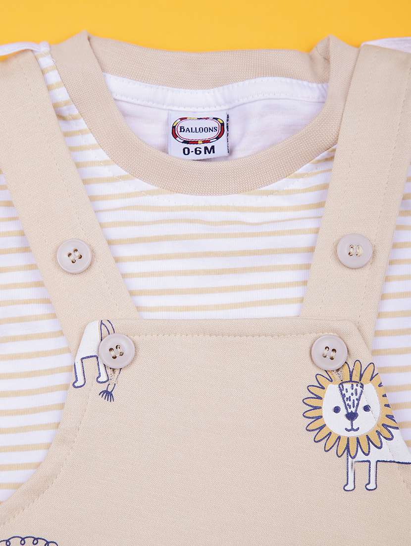 boys printed t-shirt & dungaree casual wear set - 21946257 -  Standard Image - 3