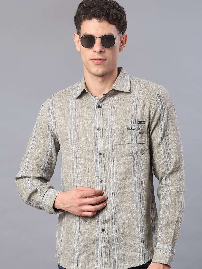 men printed collared long sleeve shirt