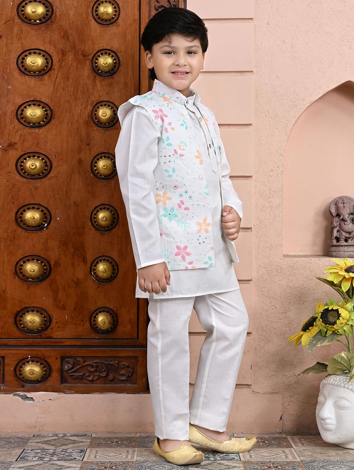 boys embroidered mandarin neck sherwani set - 21946713 - Standard Image - 3