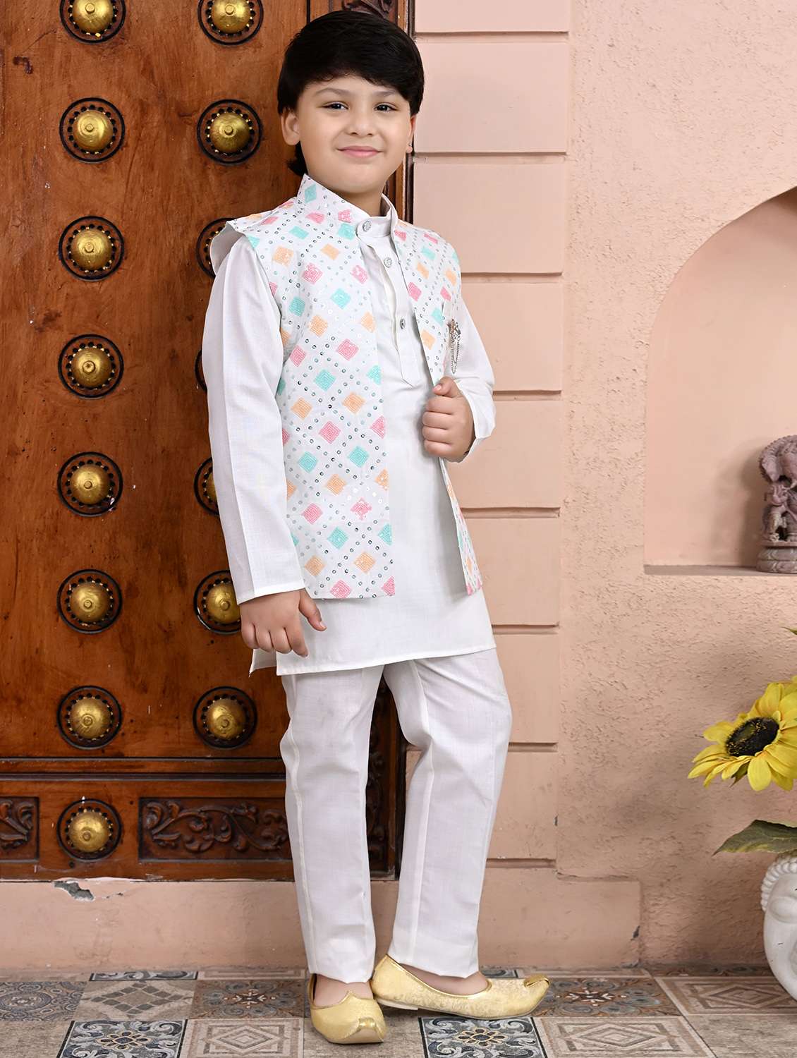 boys embroidered mandarin neck sherwani set - 21946714 - Standard Image - 3