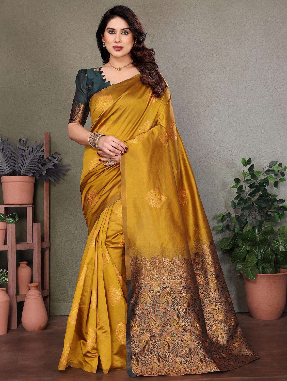 women self design banarasi saree with blouse