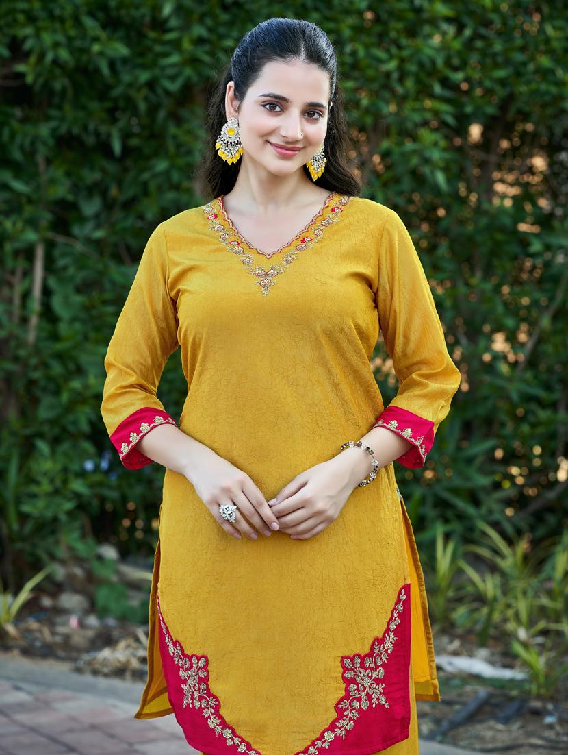 women embroidered kurta and palazzo set - 21947663 - Standard Image - 3