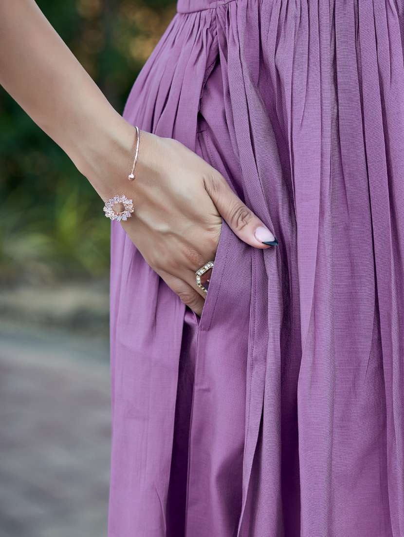 women lavender embroidered sleeve kurta palazzo set - 21947856 -  Standard Image - 5