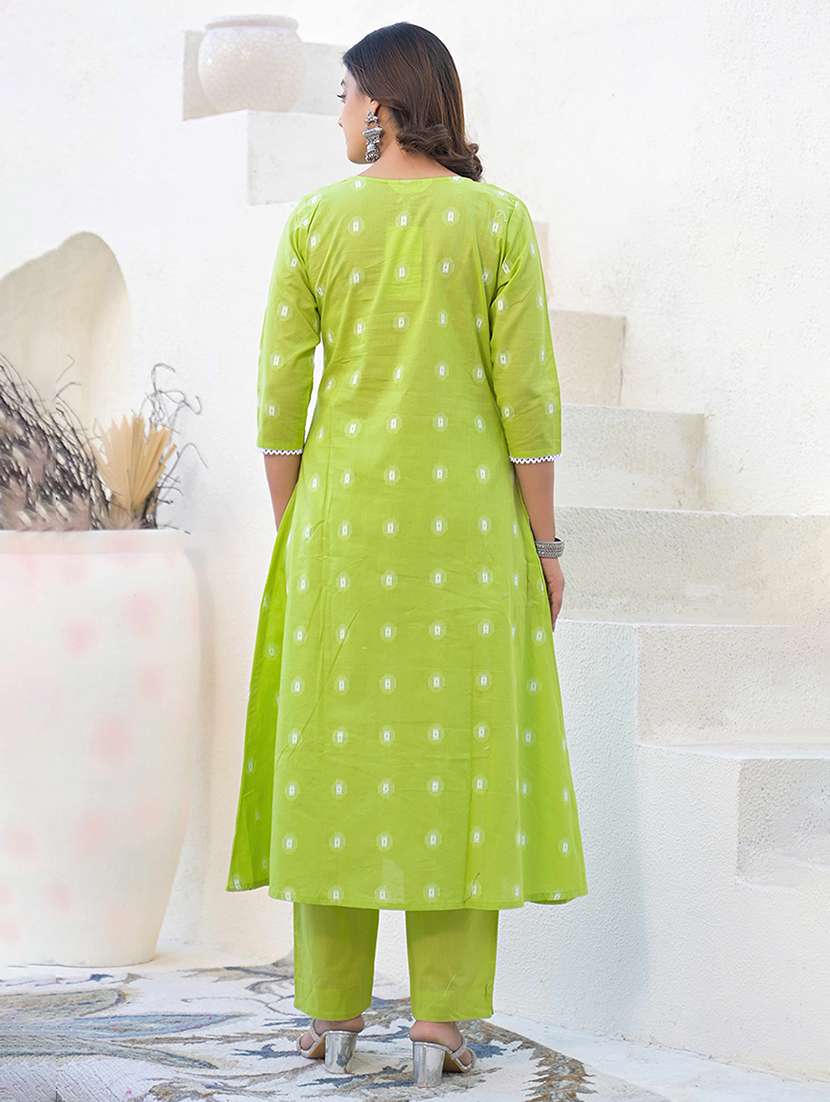 women three quarter sleeve kurta pant set - 21947958 -  Standard Image - 3