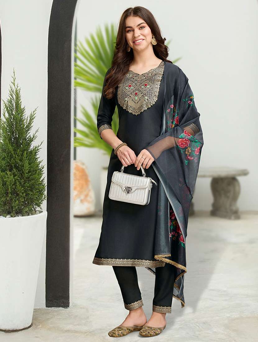women three quarter sleeve kurta pant with dupatta set - 21948525 - Standard Image - 5