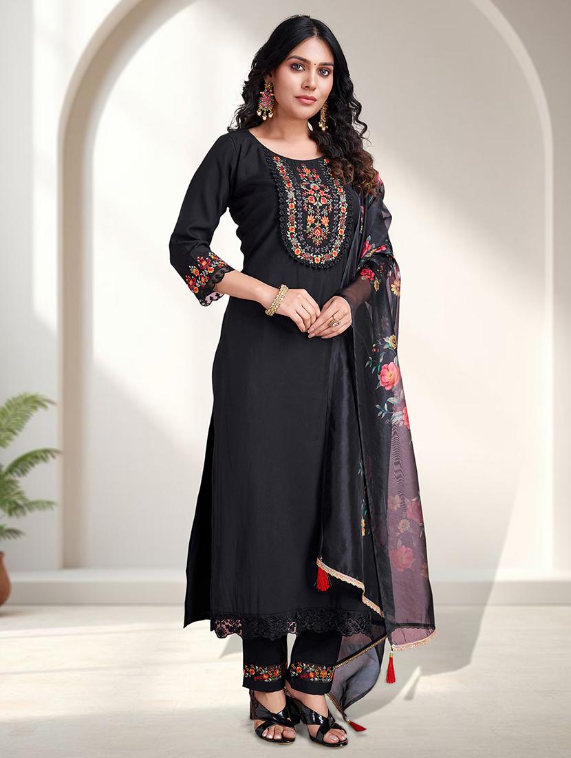 women three quarter sleeve kurta pant with dupatta set - 21948541 - Standard Image - 3