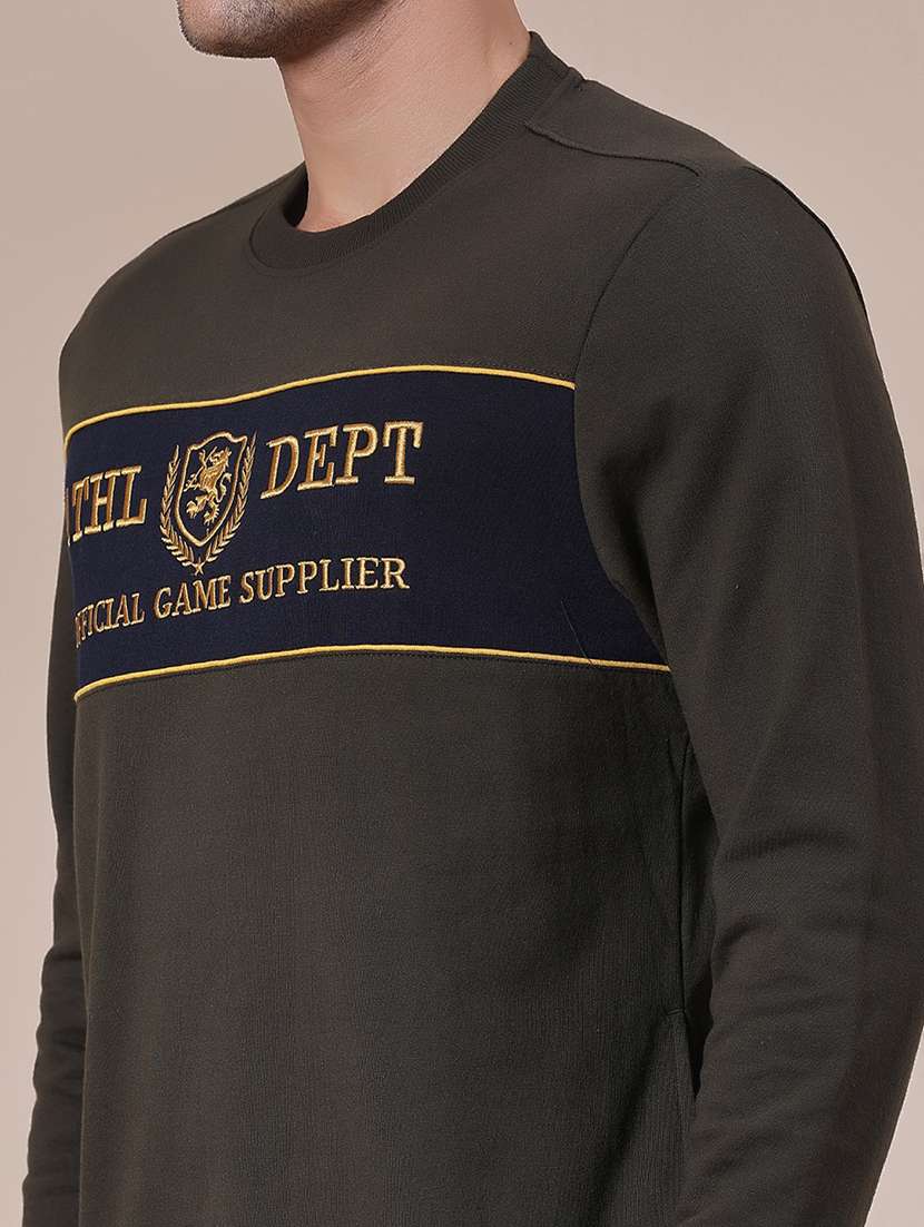 men chest print long sleeve sweatshirt - 21948737 -  Standard Image - 3