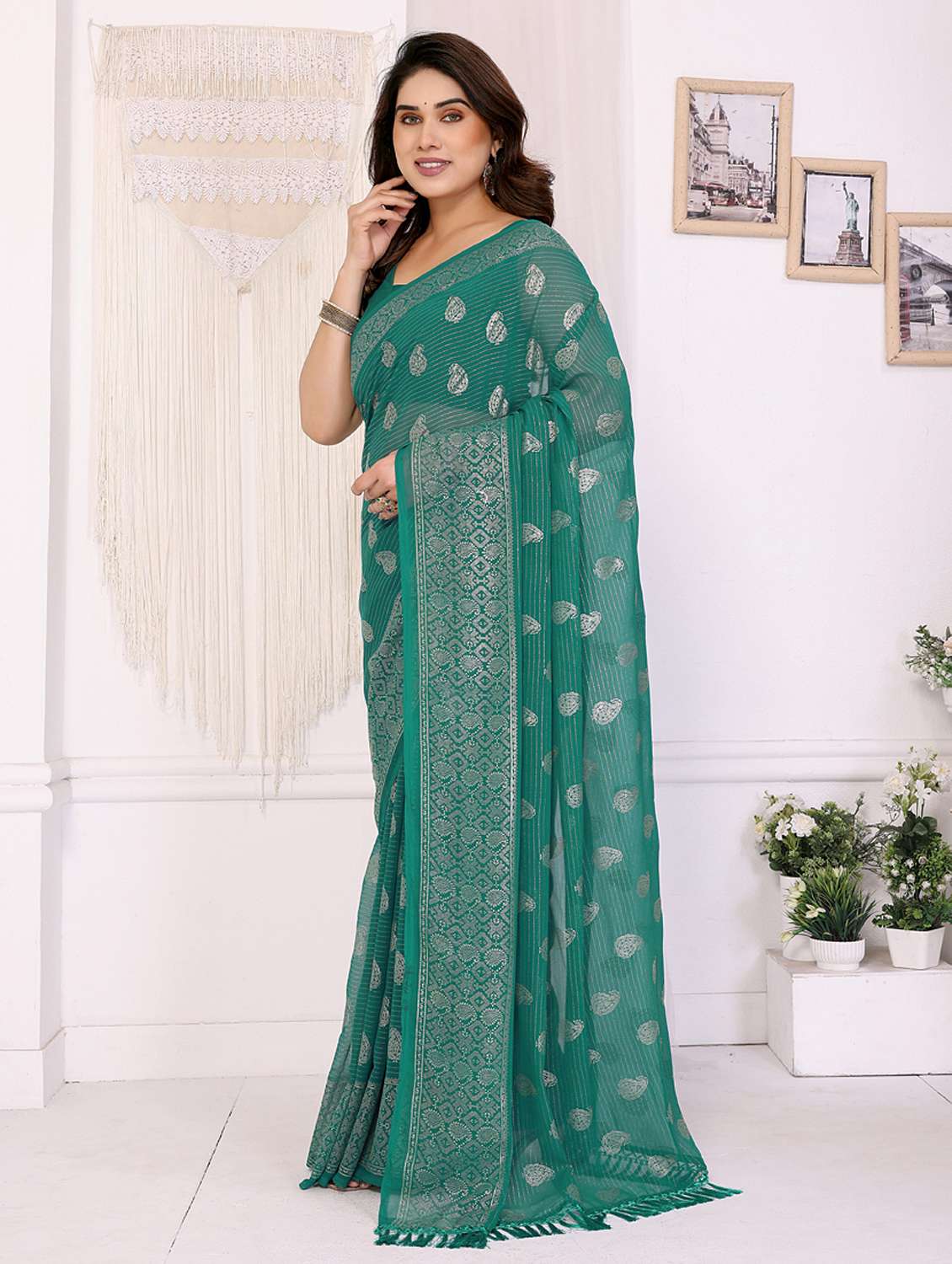 women foil printed saree with blouse - 21949146 -  Standard Image - 5