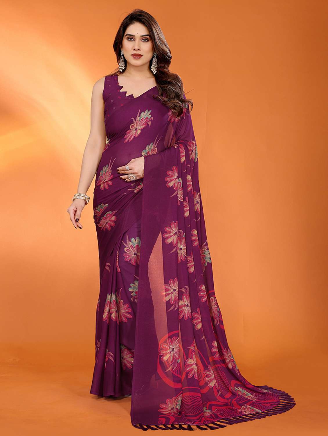 women printed casual wear saree with blouse - 21949166 -  Zoom Image - 0