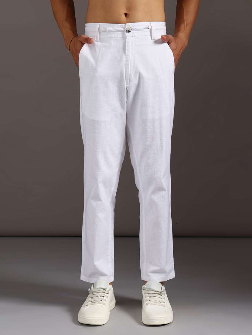 men solid mid rise chinos casual trouser