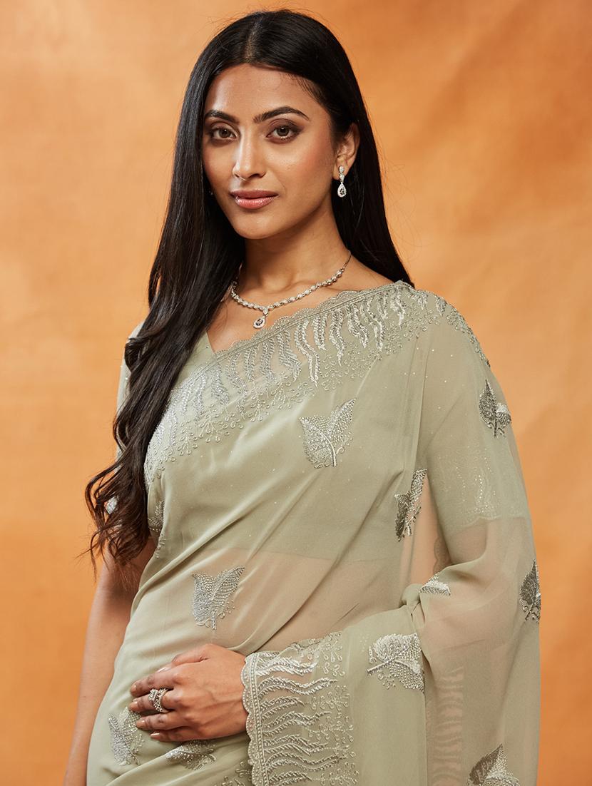 women solid with work embroidered saree with blouse - 21949635 - Standard Image - 3