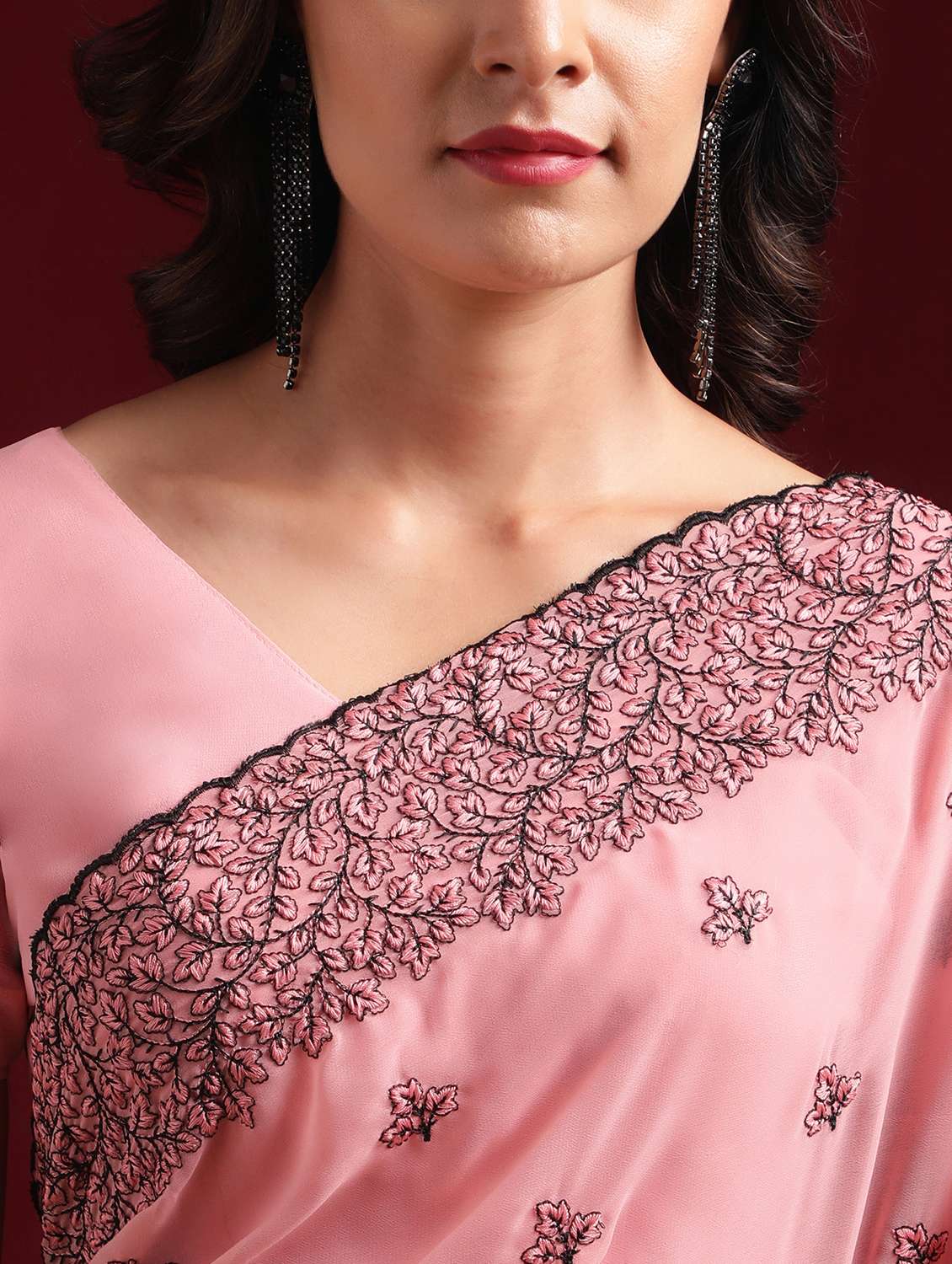 women solid with work embroidered saree with blouse - 21949638 -  Standard Image - 3