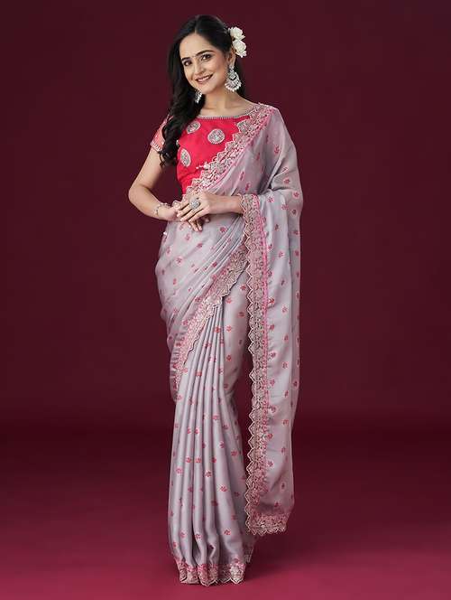 women floral printed bordered saree with blouse - 21949706 -  Standard Image - 0