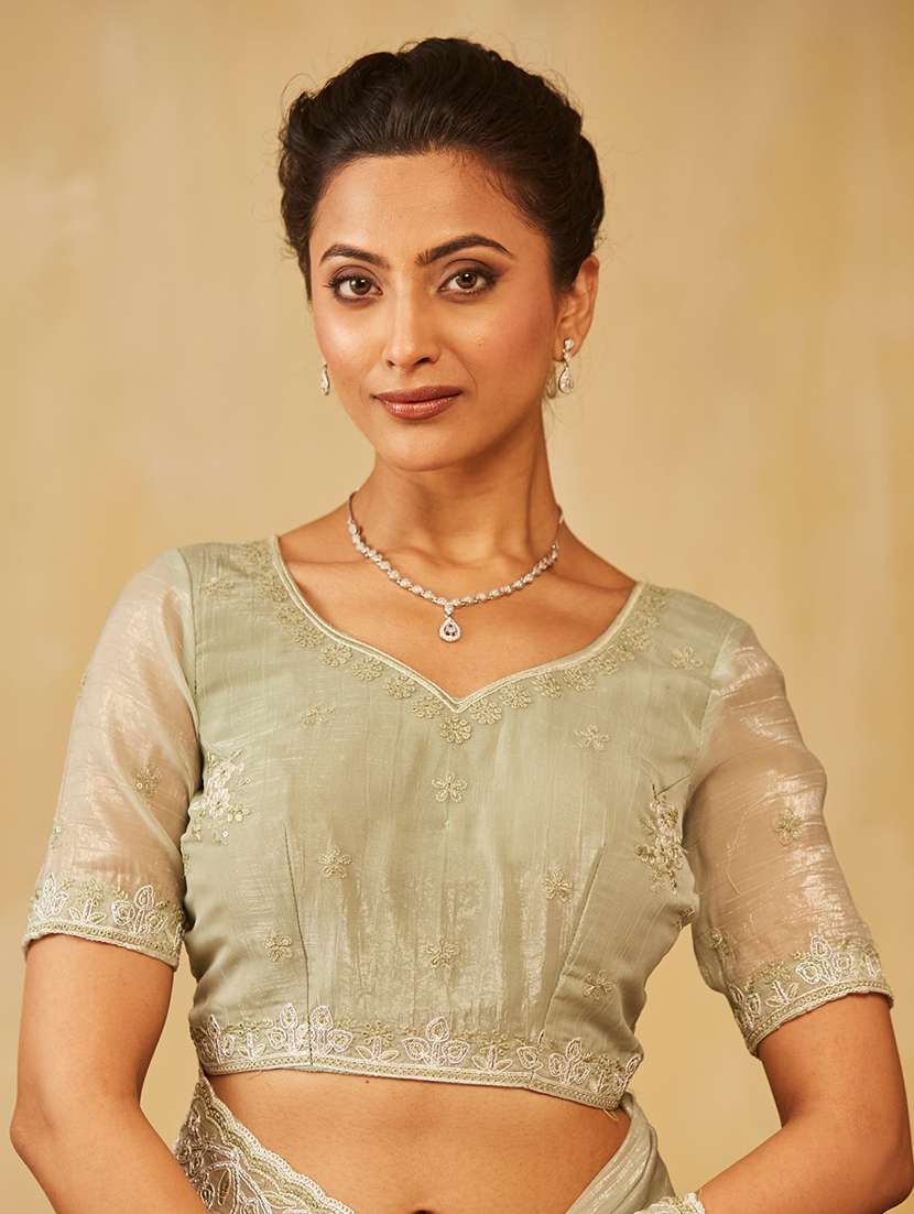 women solid with work embroidered saree with blouse - 21949710 -  Standard Image - 5