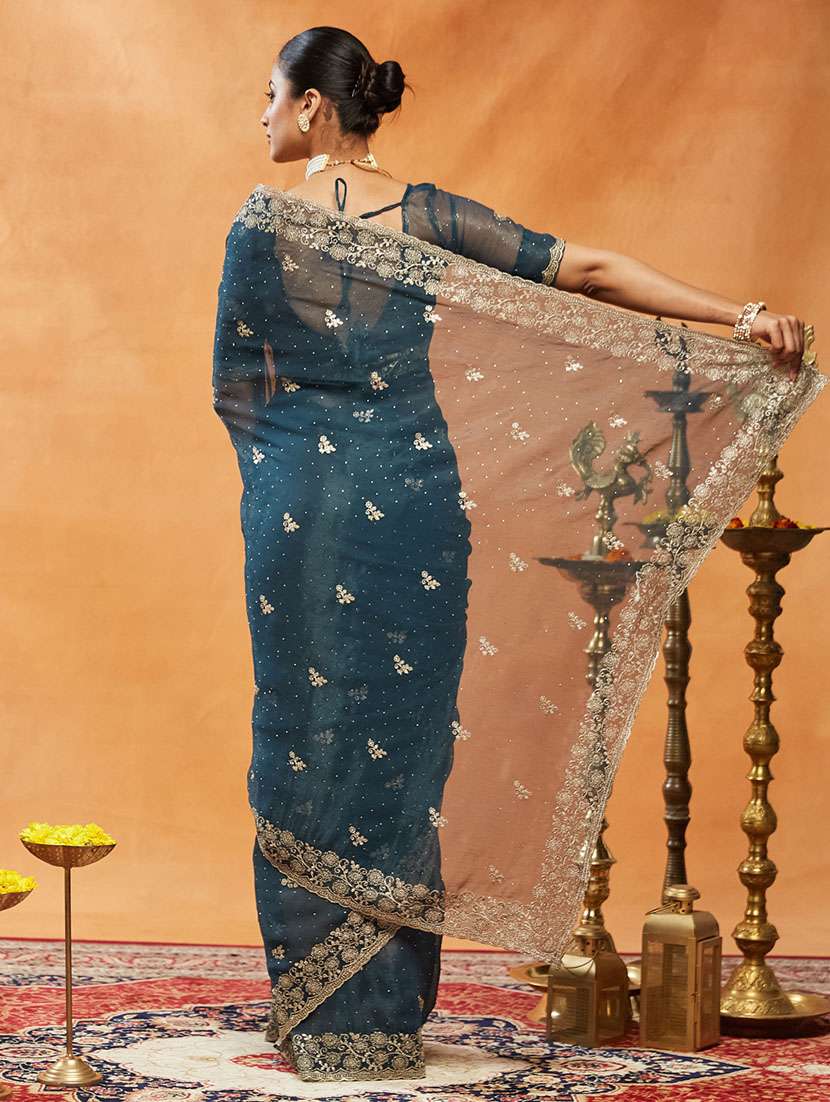 women solid with work embroidered saree with blouse - 21949841 -  Standard Image - 3