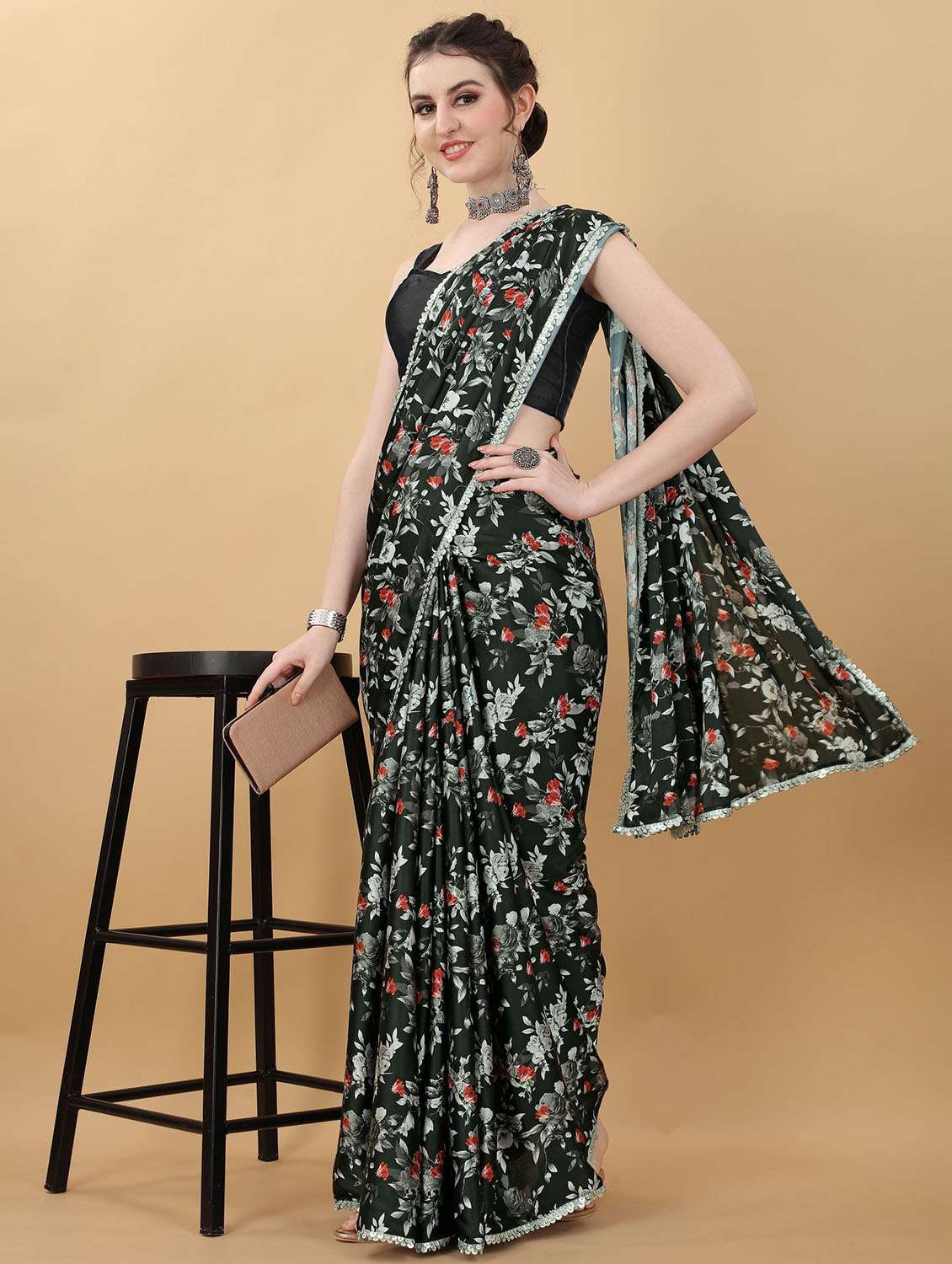 women floral printed saree with blouse