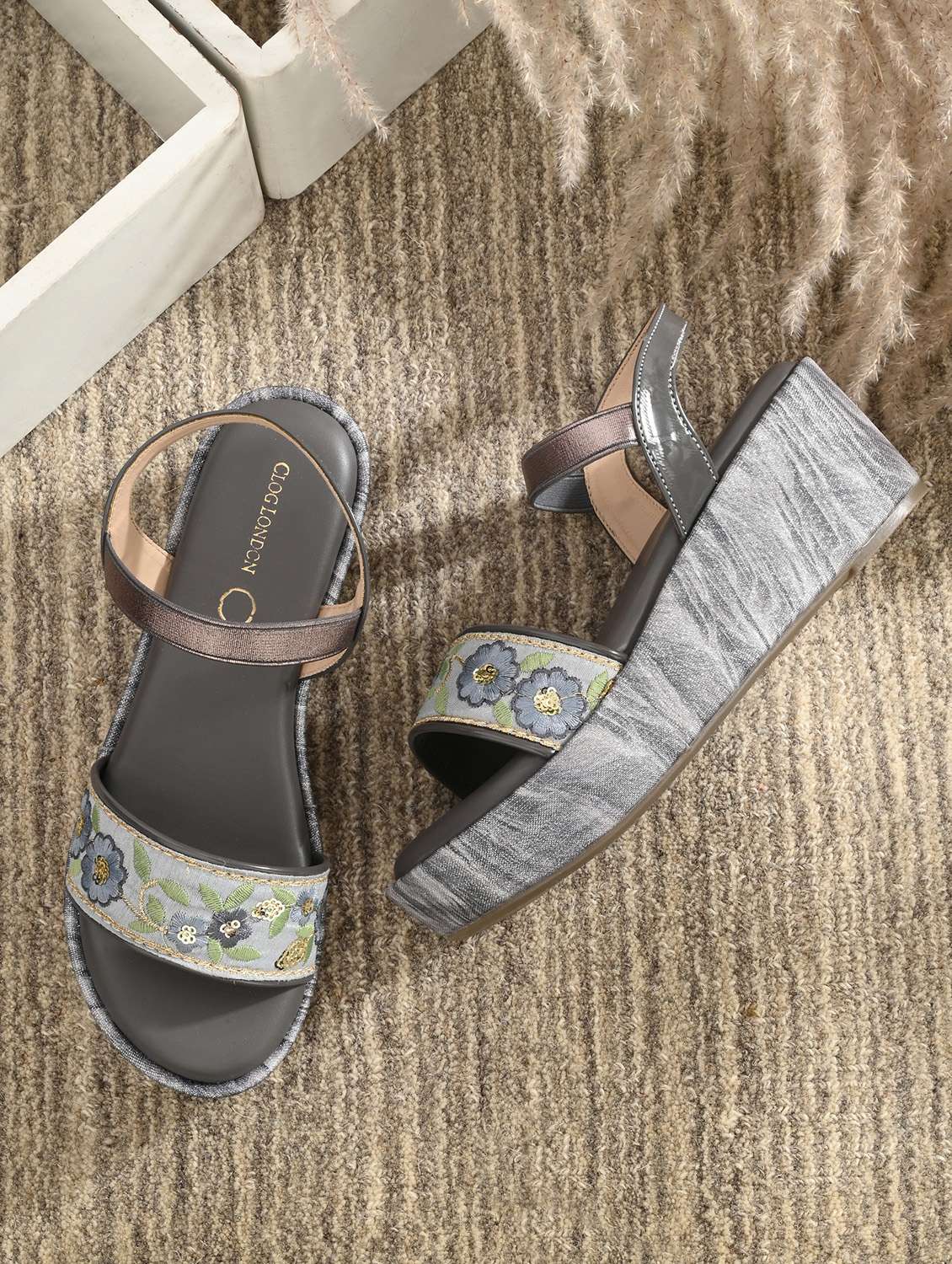 women embroidered back strap wedge