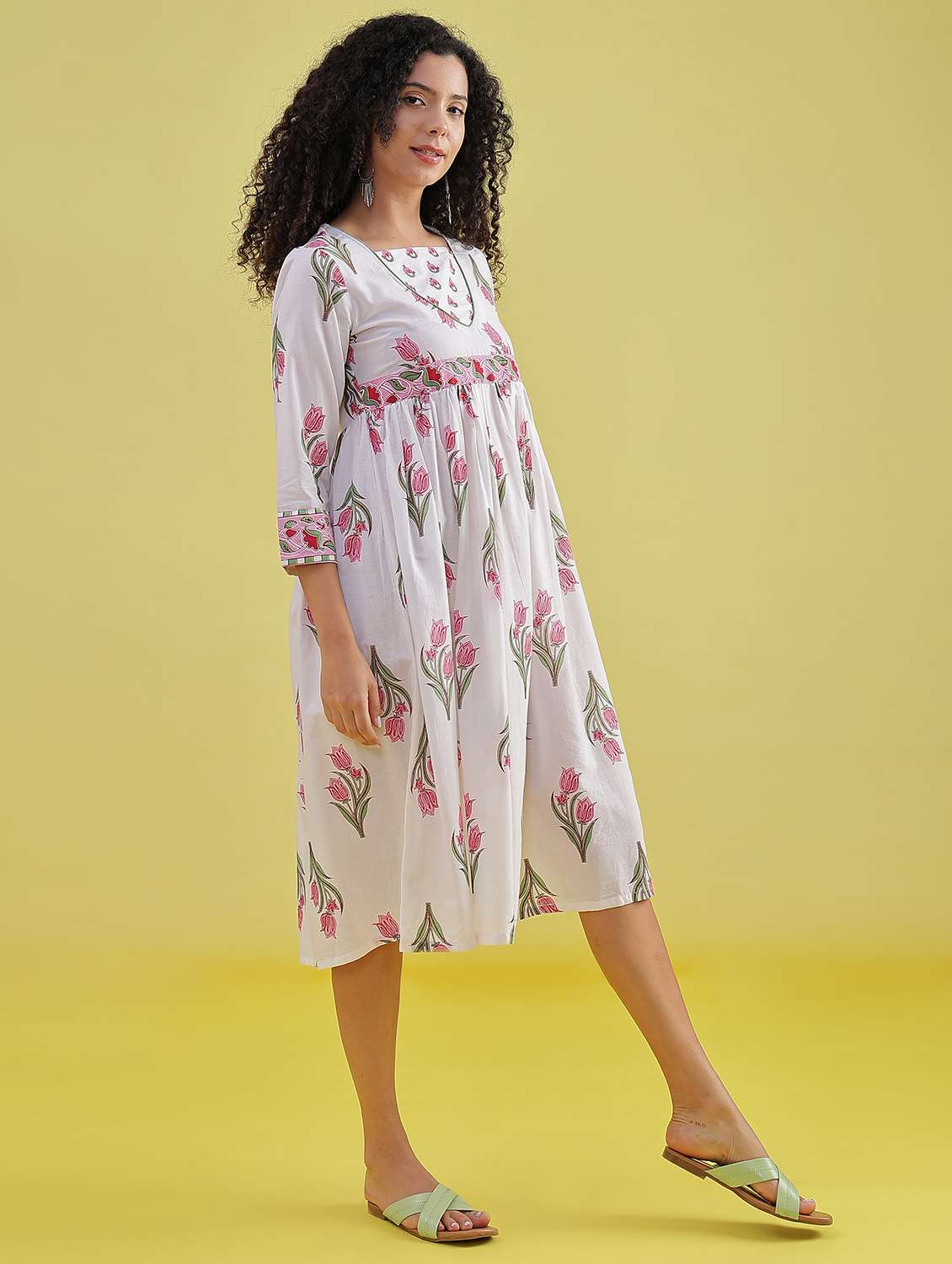 women white printed a-line ethnic dress - 21951468 -  Standard Image - 3