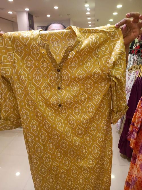 yellow rayon kurta - 21951524 - Standard Image - 0