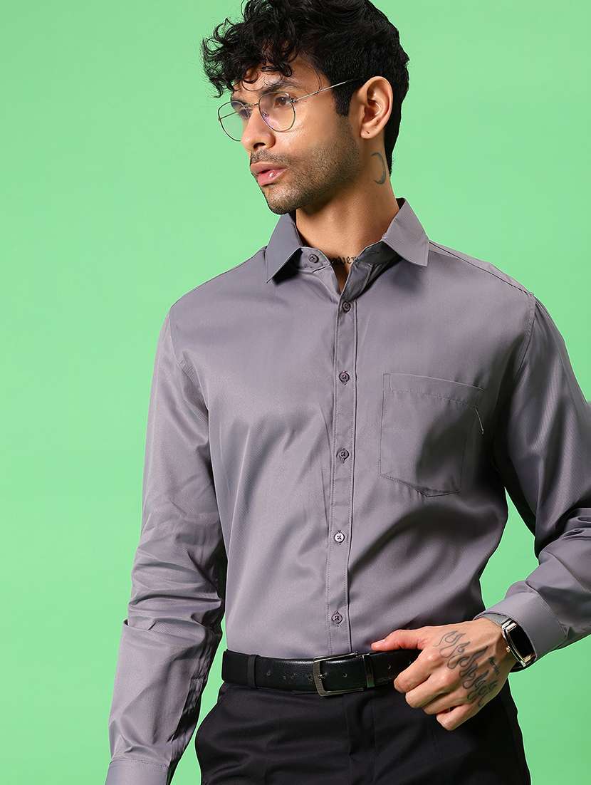 men solid collared long sleeve formal shirt