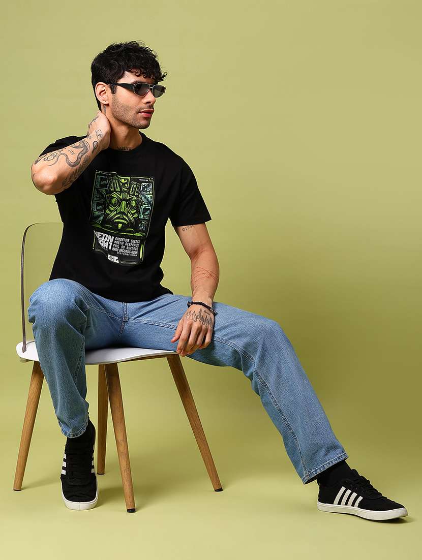 men front print round neck regular fit t-shirt - 21951651 -  Standard Image - 3